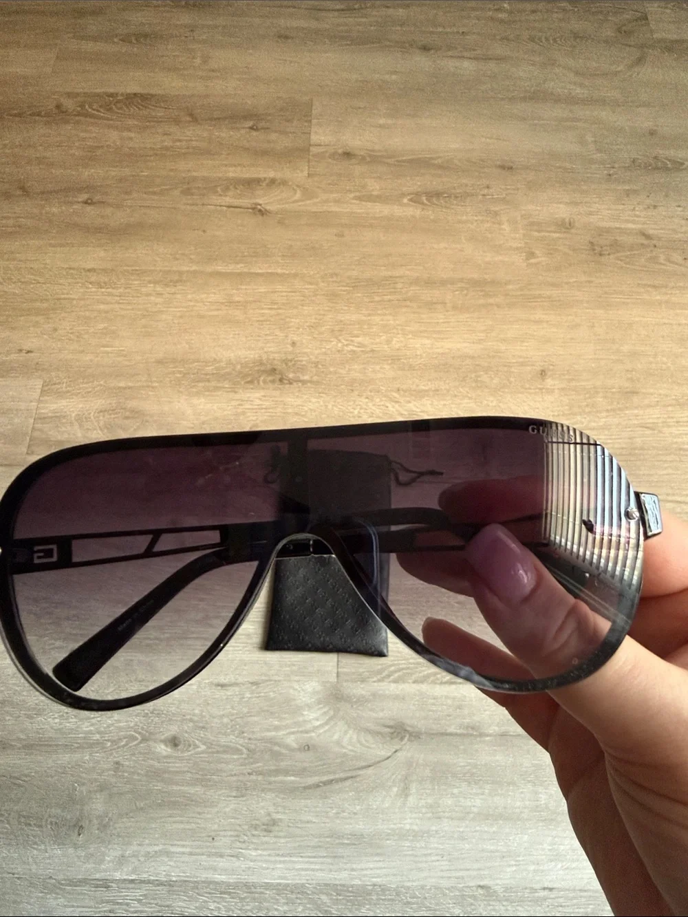 Guess Unisex Rimless Shield / Contemporary Aviator sunglasses